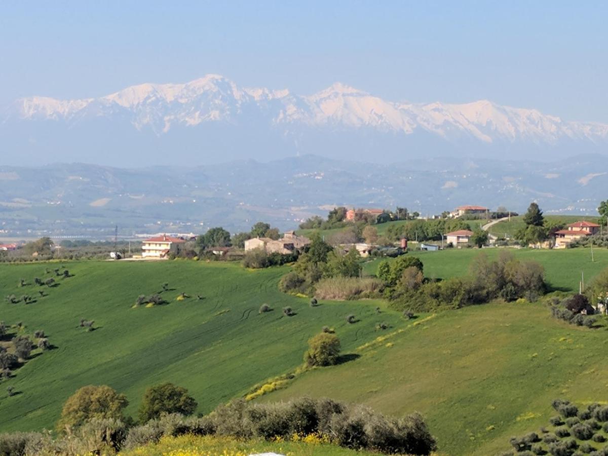 Heart Of Italy Entire Place Montepagano Εξωτερικό φωτογραφία